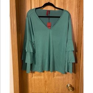 Love Scarlett Plus green shirt w/ layered sleeves